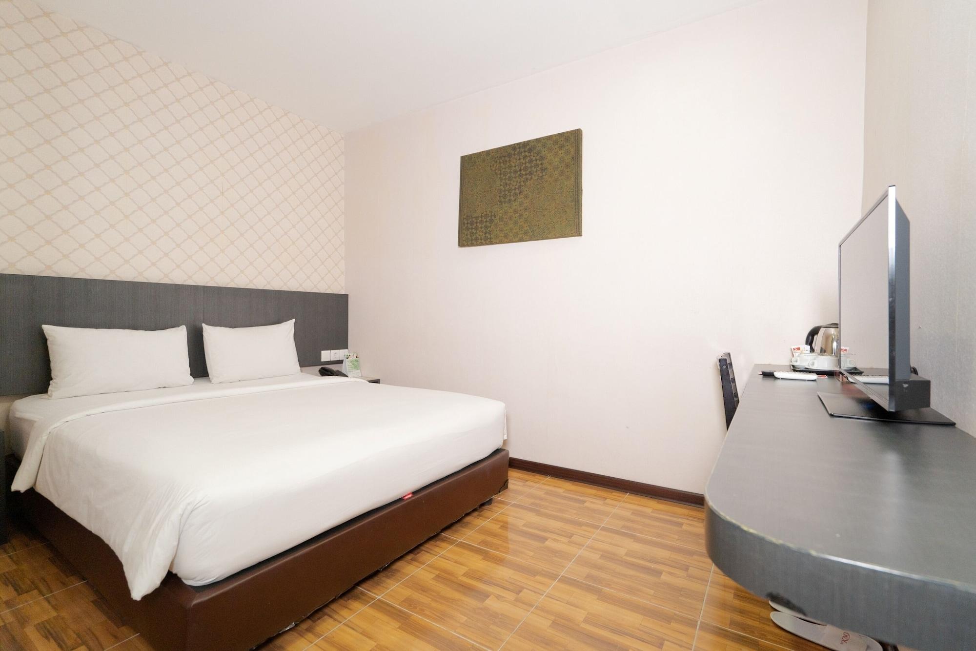 Crew Express Hotel Lubukpakam Eksteriør bilde